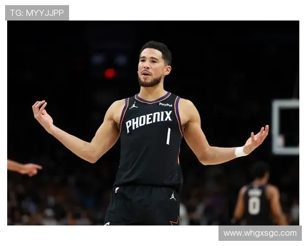 布克三分球失准却依然贡献24分4板7助1断展现全面能力